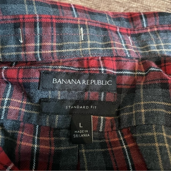 Banana Republic Flannel Standard Fit Button Up Shirt Size Large - Picture 3 of 4